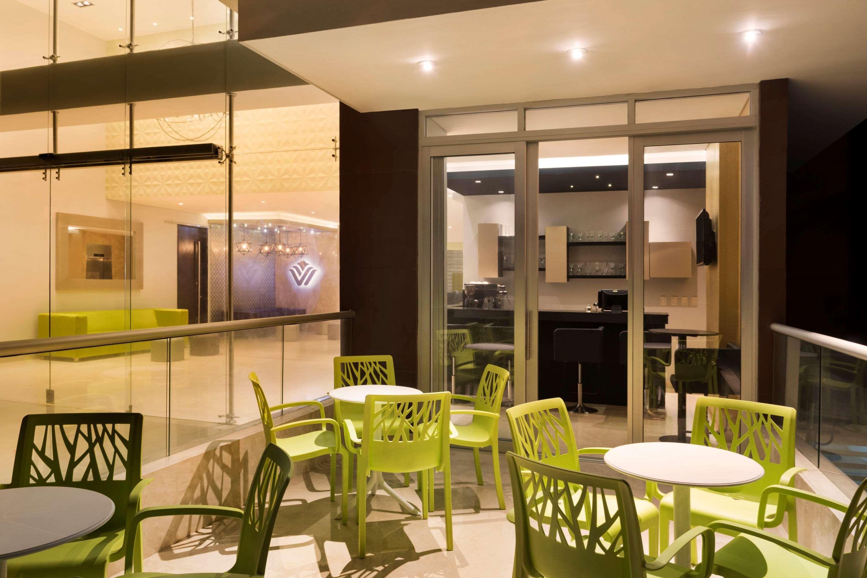 Отель Wyndham Garden Barranquilla Экстерьер фото
