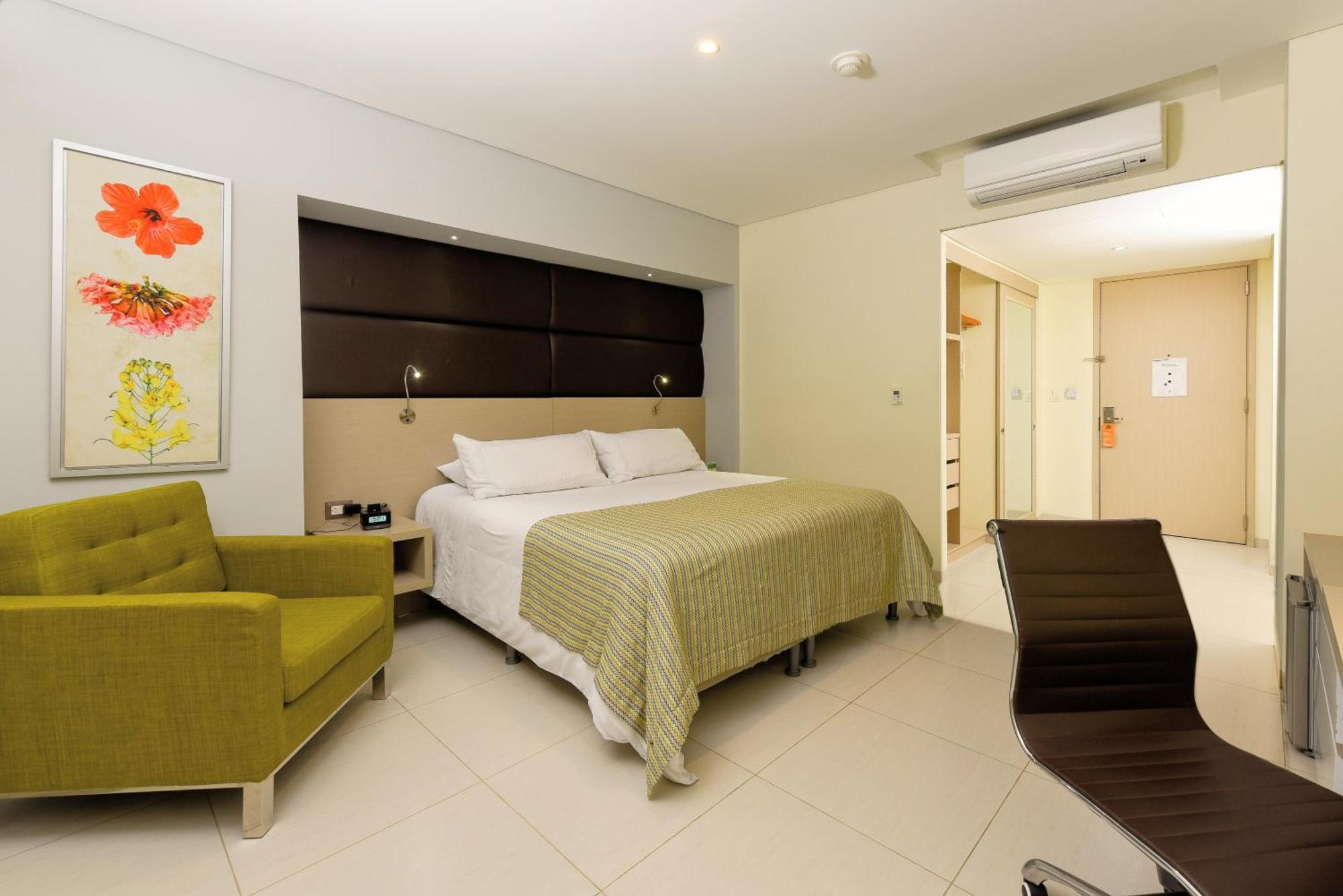 Отель Wyndham Garden Barranquilla Экстерьер фото