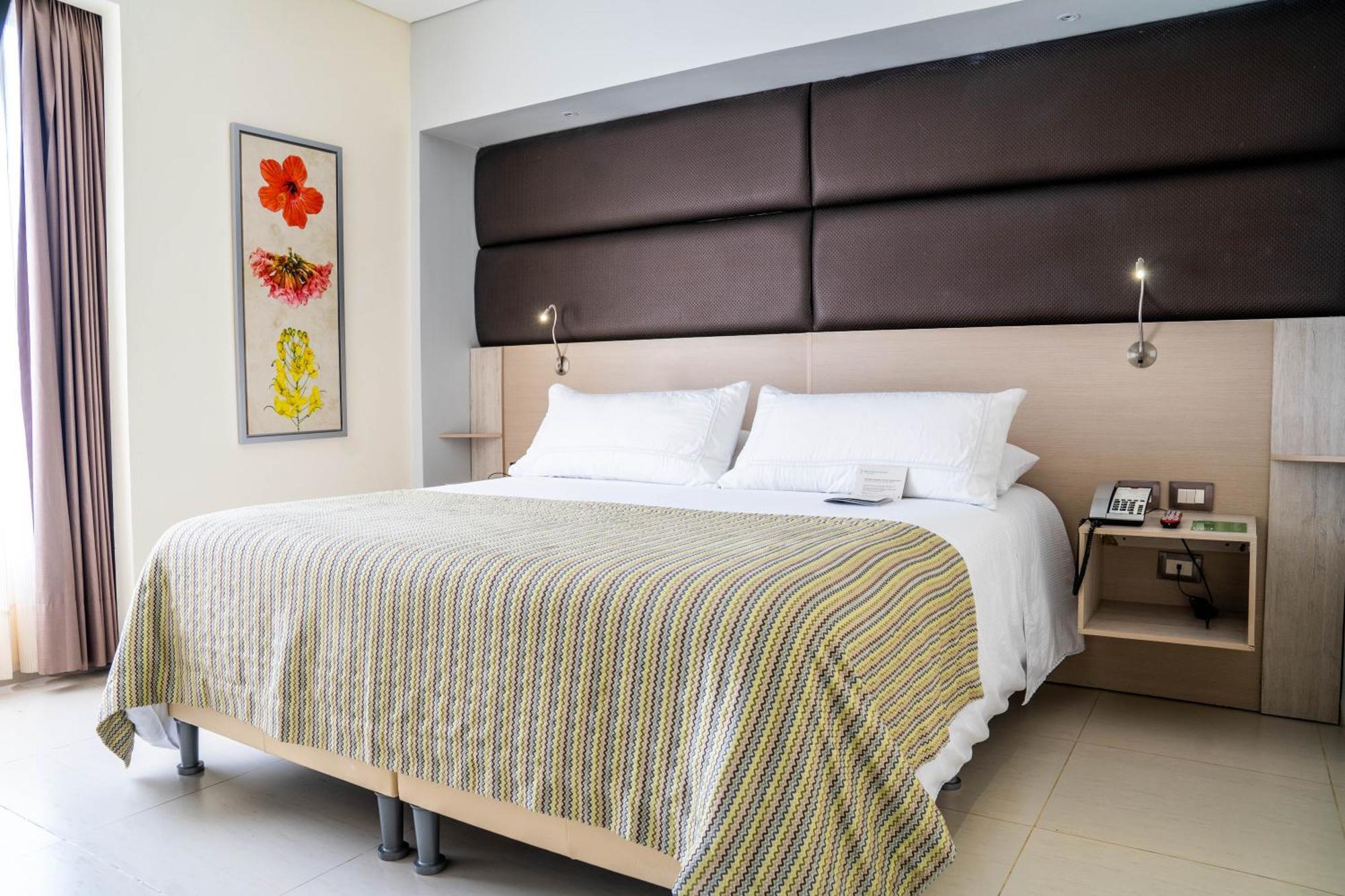 Отель Wyndham Garden Barranquilla Экстерьер фото